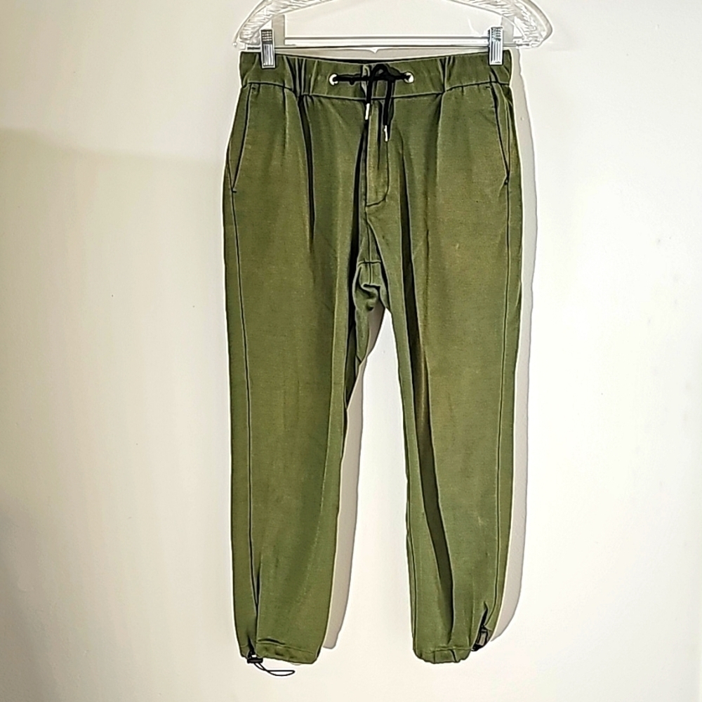 HARRY BROWN, joggers green‎ 32R. 4 pockets. 73% cotton 27% polyester. Nice